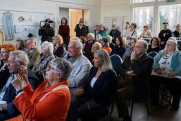 Dichter dichten mit Besuchern - Eine Performance beim 5. Rheydter Kunstfrühling